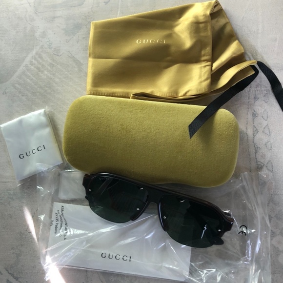 Gucci Sunglasses - Picture 12 of 12